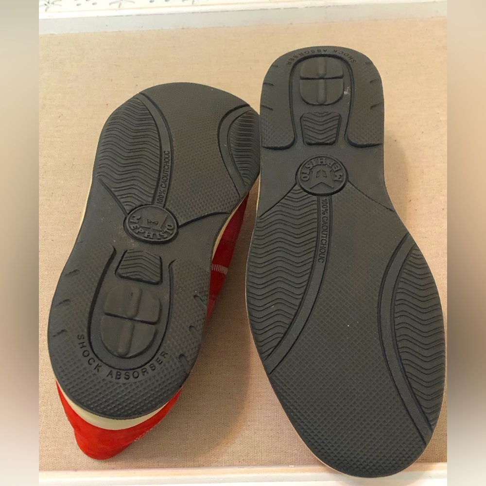 Mephisto Allrounder Sneakers, Red Nubuck and Cotton Canvas. Woman’s Size 8 - Picture 4 of 12